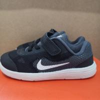 ราคา 14cm /รองเท้าเด็ก Nike Revolution 3 มือสองสภาพดีมาก (3127999211)