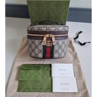 ราคา Used Gucci Cosmetic Case ปี 22 (24617535684)