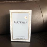 ราคา พร้อมส่ง !! ของแท้ !! Daisy Dream Marc Jacob จาก shop (2072934403)