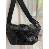 ราคา used ของเจ้าของร้านเองค่ะ กระเป๋าคาดเอว ADIDAS แท้ ลวดลายโลโก้ TREFOIL แบบโมโนแกรม (24065290354)