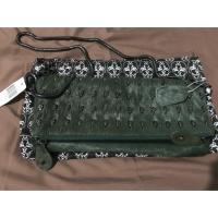 ราคา กระเป๋ากขนสีเขียวขี้ม้า ลายกระโหลก (297308598)