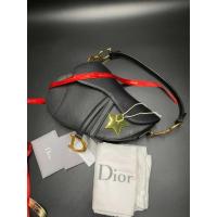 ราคา Used Dior Saddle medium with strap (6887326414)