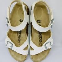 ราคา รองเท้า birkenstock มือสอง (2676335150)