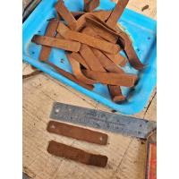 ราคา ถูกที่สุด อะไหล่หนังสติ๊ก แผ่นหนังรองหนังสติ๊ก หนังรองอย่างเดียว (หนังรองคุณภาพดี) ขนาด 2X10 cm หนังวัวแท้ เหนียวหนึบ (23207853615)