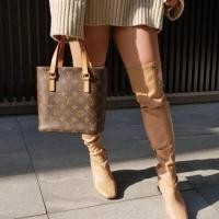 ราคา LOUIS VUITTON Monogram Canvas Vavin PM Tote Handbag แท้ % (24070606809)