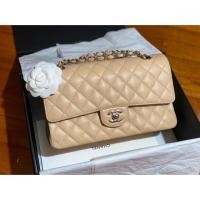 ราคา Like new : Chanel classic 10" beige caviar โซ่เงิน holo 14x (5639588040)