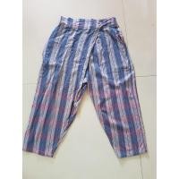 ราคา กางเกงขา 4 ส่วน ใช้ผ้าขาวม้าฟอก ผ้านิ่มมากและคลาสิกมาก **ส่งลงทะเบียนฟรี** (2606162891)