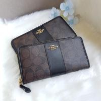 ราคา SALE Coach กระเป๋าสตางค์ซิปรอบ ลาย C Signature (9933310200)