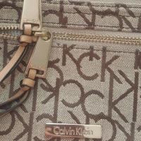 ราคา กระเป๋าสะพาย Calvin Klein แท้✔... Used✌ (729102258)