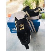 ราคา รองเท้าเด็กadidasมือ2ของแท้100%สภาพดีมาก (7070290568)