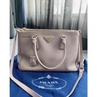 ราคา used กระเป๋าPRADAของแท้ PRADA SAFFIANO30 สี cammeo ของแท้ (16767244451)