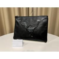 ราคา กระเป๋าถือ Coach Clutch มือสอง ของแท้ 100% (25856072793)
