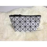 ราคา Issey Miyake baobao cosmetic bag สีขาว (6272437)