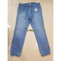 ราคา กางเกงยีนส์ Uniqlo เอวผูก ปลายขาจั๊ม (8002277826)