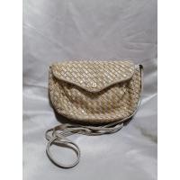ราคา BALLY กระเป๋าสะพายข้างสีเบจ-ทอง กระเป๋ามือสอง (MADE IN ITALY) (25732275392)