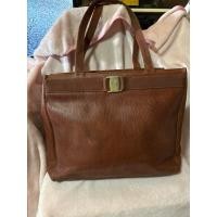 ราคา กระเป๋ามือสอง ferragamoแท้รับประกัน (25162209220)