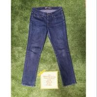 ราคา Levi cladsic / sliming leg ป้ายเอว 27 เอวจริง 29130 สะโพก 38 (3617169896)