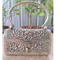 ราคา กระเป๋าถือทองเหลือง กะไหล่เงิน(งานเก่า)​โบราณ​ สวยค่ะ (29401531398)