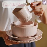 ราคา Violet Flamingo จานชามเซรามิครุ่น Sweet Pups จานสไตล์วินเทจ วัสดุเซรามิคสีชมพูอ่อน ลายลูกหมาน้อยสีขาว (26902844714)