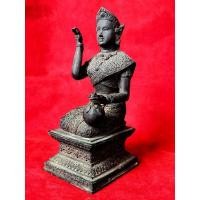 ราคา นางกวักหลวงพ่อแพ​ วัดพิกุลทอง (23188177544)