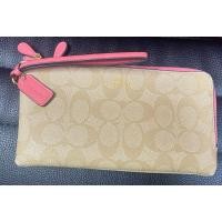 ราคา Coach คล้องมือ 2 ซิป ขนาด 8 นิ้ว (28656245915)