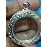 ราคา กรอบพระ กรอบพระกันน้ำ กรอบสำเร็จรูป กรอบพระทรงกลม ชุบเงินพ่นทราย (10999159268)