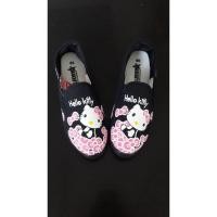 ราคา รองเท้าผ้าใบนิ่มๆ เพ้นท์ลายคิตตี้สุดน่ารัก ไม่ซ้ำใคร (5452334429)