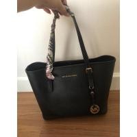 ราคา กระเป๋าสะพาย Michael Kors MK ของแท้ มือสอง ราคาเทๆ (10110947452)