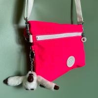 ราคา กระเป๋าสะพายข้าง Kipling Frug S สีชมพูนีออน แท้ (25120664470)