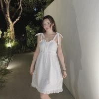 ราคา Flat2112 ส่งต่อ เดรสลูกไม้ ผูกไหล่ (21677419302)