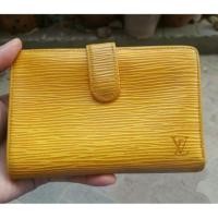 ราคา LV Epi wallet (162127615)