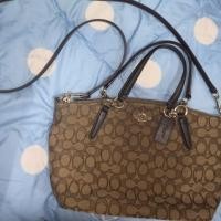 ราคา coach พัด ผ้า 13 นิ้ว มือสอง สภาพดี (2858622152)