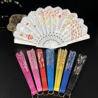 ราคา พัดไม้ไผ่ แต่งลูกไม้ ลายนกยูง สไตล์จีน สําหรับงานแต่งงาน ปาร์ตี้ (24259174489)