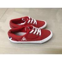 ราคา รองเท้าผ้าใบ ตราไก่ lecoq Sportif ของแท้มือสอง (1949156183)