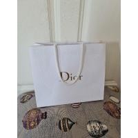 ราคา ถุงกระดาษ Dior ของแท้ (22021788347)