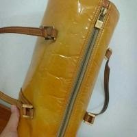 ราคา LOUIS VUITTON PAPILLON VERNIS YELLOW (26657754632)