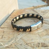 ราคา nn_braceletสายรัดข้อมือ RASTACLAT รหัส 026 กำไลข้อมือหนังรูปแบบหนังแบน สีดำตัดทอง หัวล็อคเป็นแม่เหล็กอย่างดีนะคะ (965035820)