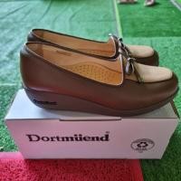 ราคา Dortmuend พื้นเต็มชนช้อป ซื้อมาใส่ 2 ครั้ง ปล่อยต่อ สภาพเหมือนใหม่ แท้ยกกล่อง ราคาให้ถูกเกินครึ่ง ไซส์ 39 (25922518514)
