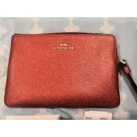 ราคา ขาย!!..กระเป๋าสตางค์คล้องมือผู้หญิง มือ1 ยี่ห้อCOACH ซิบเดียวไซส์S สีส้มเมทรอริค ของแท้100% (8925939496)
