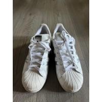 ราคา รองเท้าผ้าใบ adidas superstar สีขาว/เงิน ไซส์ 40 (18377317401)