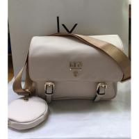 ราคา กระเป๋าสะพายข้าง Lyn ของแท้ล้าน% ผ้าไนล่อน สีครีม (3689033865)