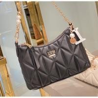 ราคา LYN Pearlize s handbage แท้จากช็อป มือ 2 (23485567435)