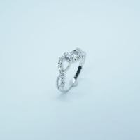 ราคา แหวนเพชรCZเม็ดกลางประดับเพชรCZบ่าข้าง (14251804117)