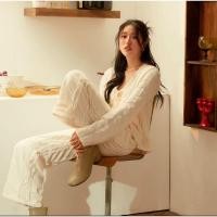 ราคา ส่งต่อ Lookbooklookbook cappuccino set cream เซ็ตเสื้อ และ กางเกงขายาว สีครีม size: M (25506552813)