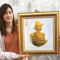 ราคา กรอบรูป พระปิยมหาราช ในหลวงรัชกาลที่ 5 ในหลวงพิมพ์นูน 3 มิติเคลือบทอง พร้อมจัดส่งฟรี EMS (8111220756)