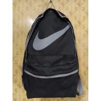 ราคา กระเป๋าเป้ Nike ของแท้ สภาพดี มือสอง (5746404164)