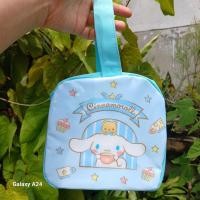 ราคา กระเป๋าชินนามอนโรล ×เมจิบัลกาเรีย(เฉพาะกระเป๋า)ฟ้าชมพู (24534635830)