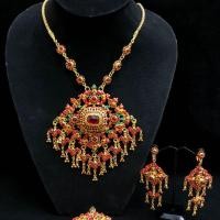 ราคา Vintage Jewelry ชุดเครื่องประดับไทยพร้อมทับทิมลงยา สร้อยคอ ต่างหูคลิป กำไลข้อมือ เข็มขัด หัวเข็มขัด (7018475292)