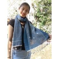 ราคา ผ้าพันคอ ผ้าย้อมคราม ลายปักดอก ถักริมโครเชต์ (8707801768)