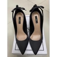 ราคา รองเท้าส้นสูงสีดำ Lyn (17224380096)